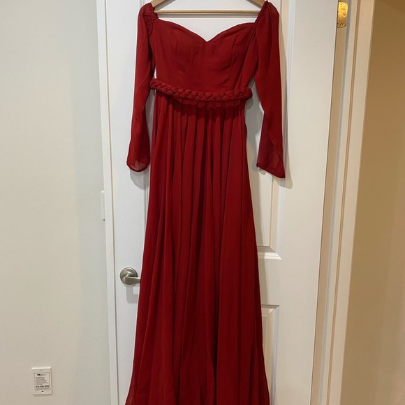 Off shoulder custom made georgette gown - Picture 7 of 7